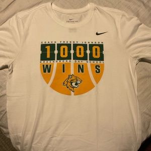 Nike Tee Size Medium
